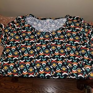 Lularoe  Classic Tee